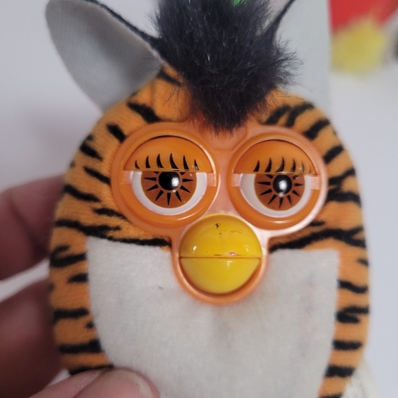 VTG 2000 Furby McDonalds Mini Plush Clip On Toy Lot Of 4 - Picture 3 of 8